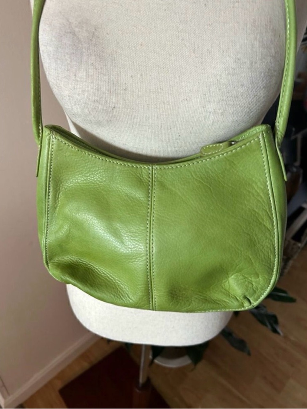 Fossil Lime Green Leather Crossbody Bag - Picture 3 of 7